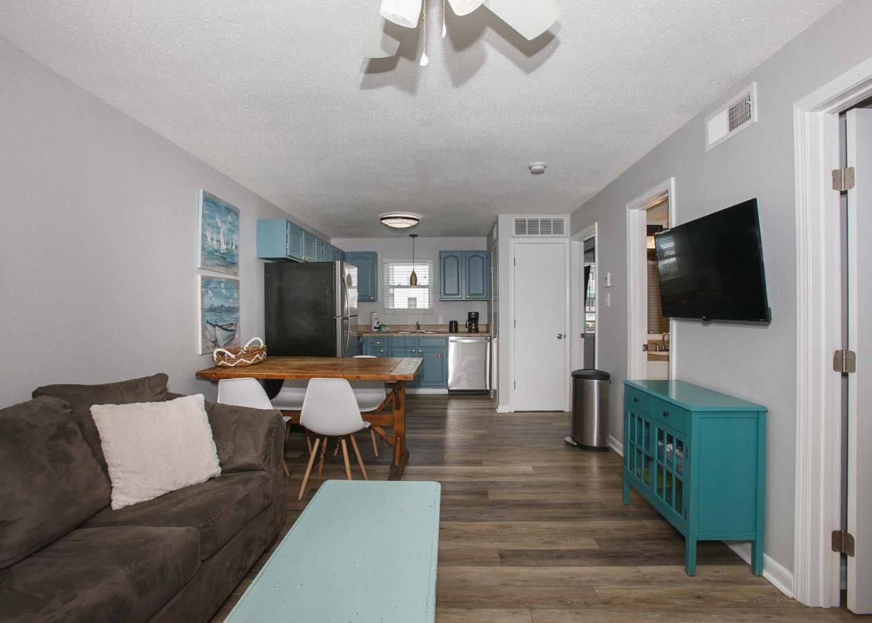 Sunrise Village 116 By Albvr - Just Steps To The Beach In This Cute Condo ガルフ・ショアーズ エクステリア 写真